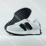 NEW BALANCE 327 BRANCO E PRETO